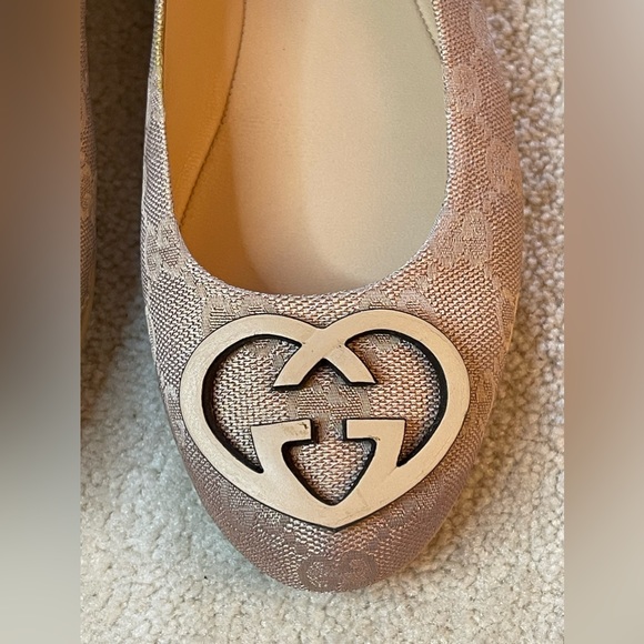 BRAND NEW Gucci flats - Picture 4 of 13